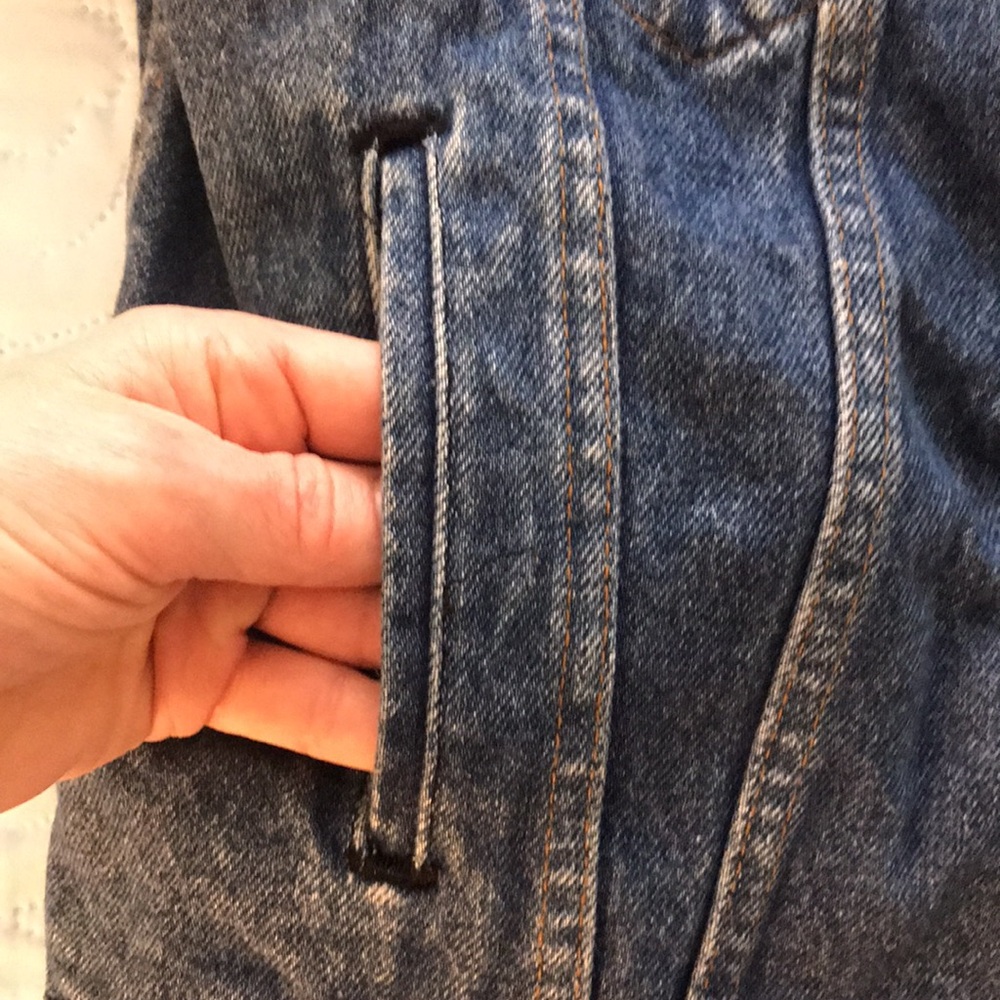 Vintage Levi Strauss Levi’s Blue Denim Trucker Jacket Coat Size M 40 R… - Picture 11 of 16